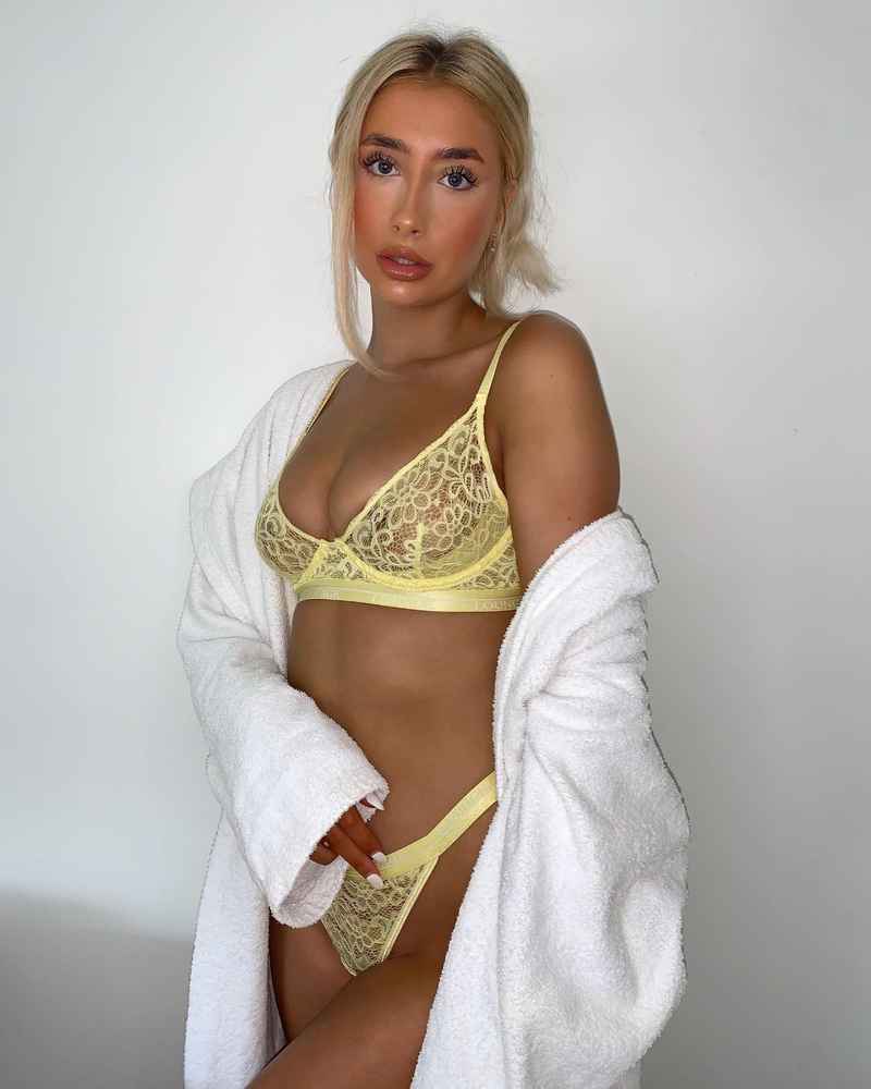 Abigail - blonde