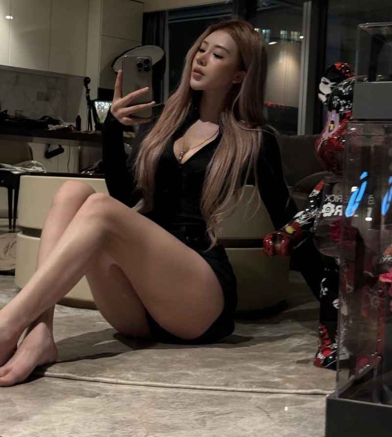 Bernadette - discreet meetings
