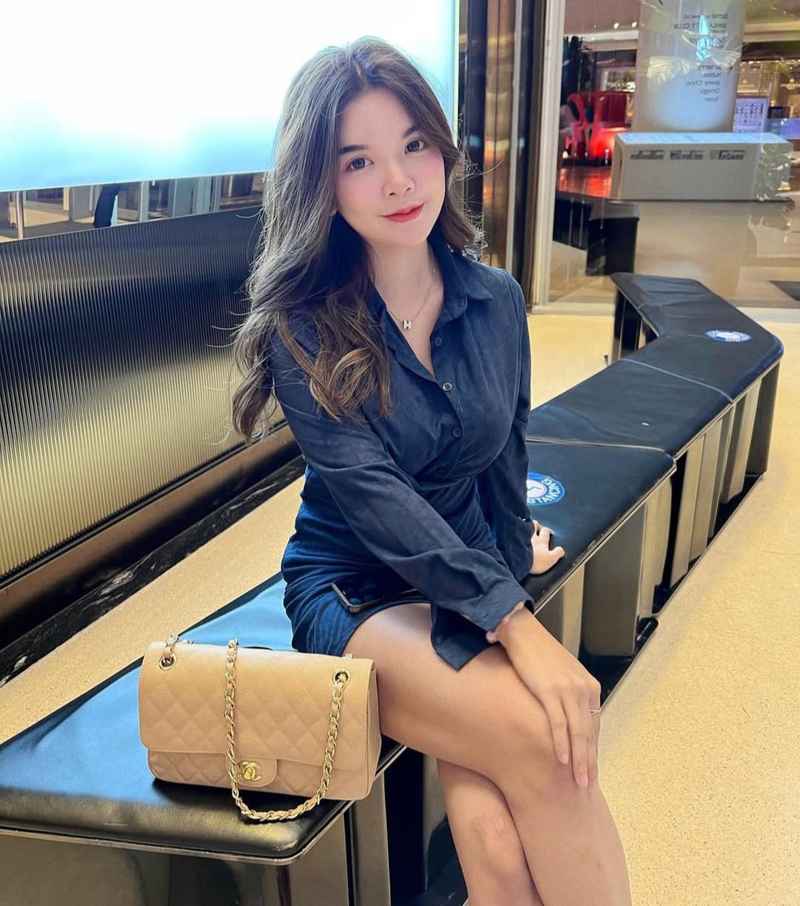 Briana - discreet meetings