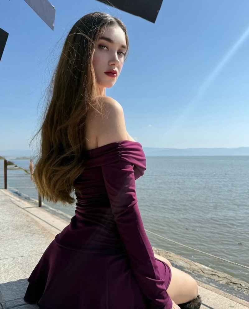 Mia - petite