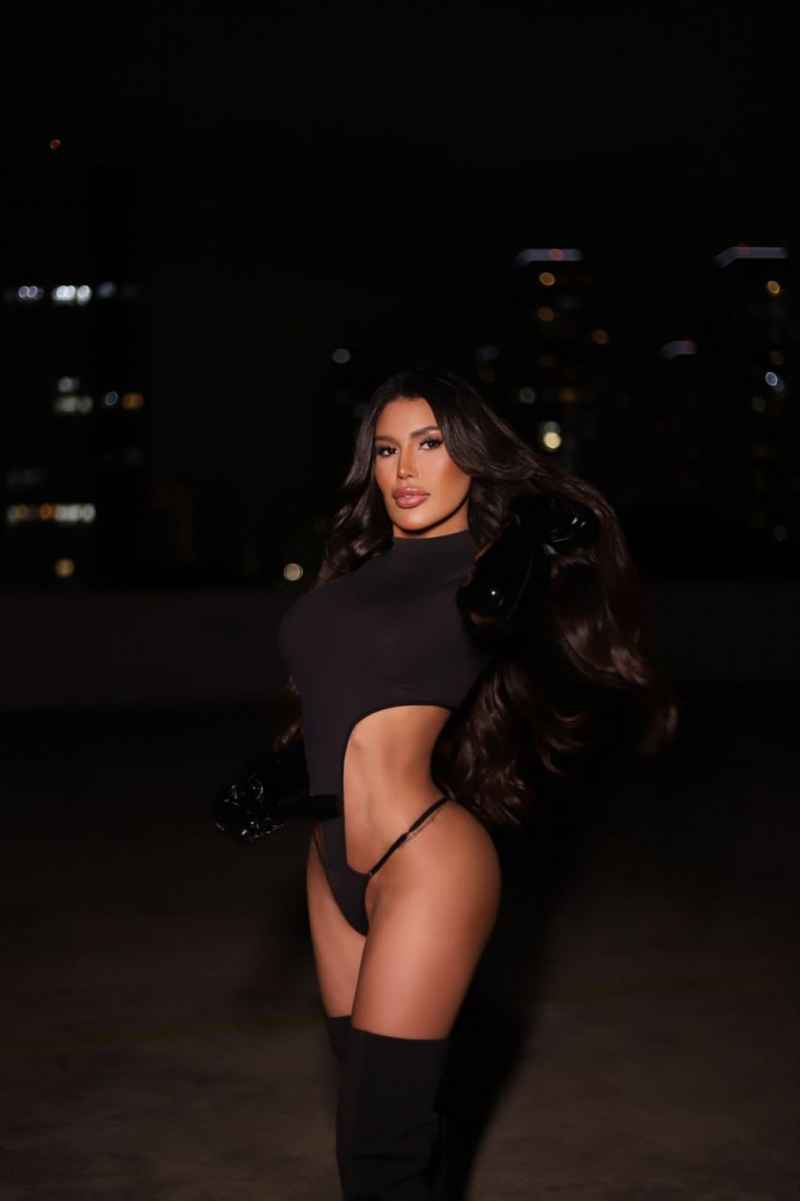 Stacy - independent companion