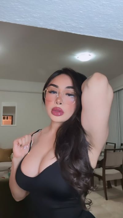 Kylie - mature companion