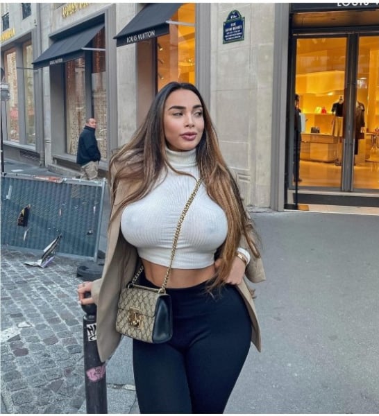 Irene - curvy