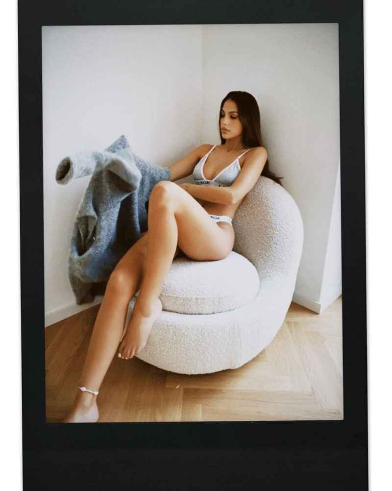 Siobhan - curvy