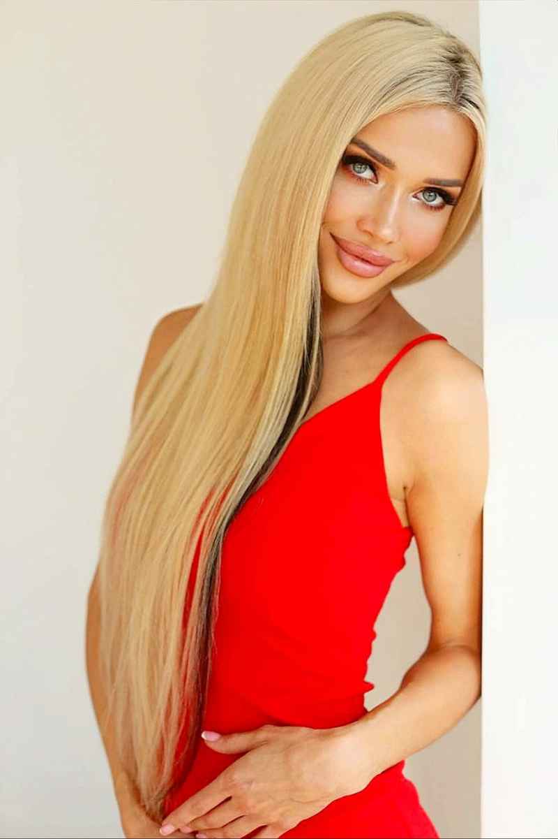 Victoire - outcall available