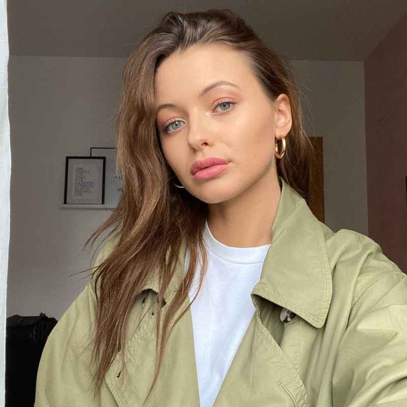 Angela - petite