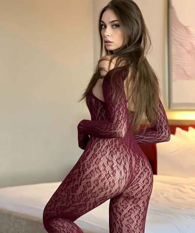 Millie - brunette