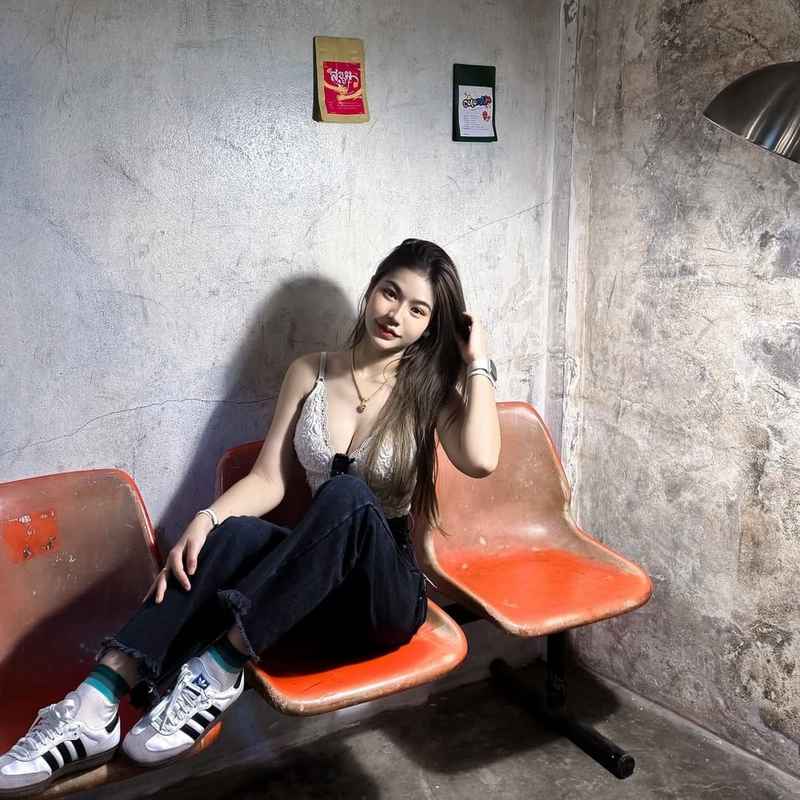 Brenda - blonde