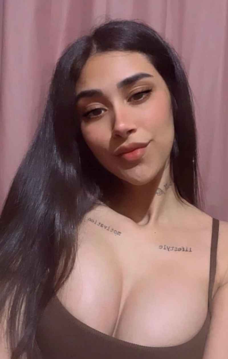 Aurelie - curvy