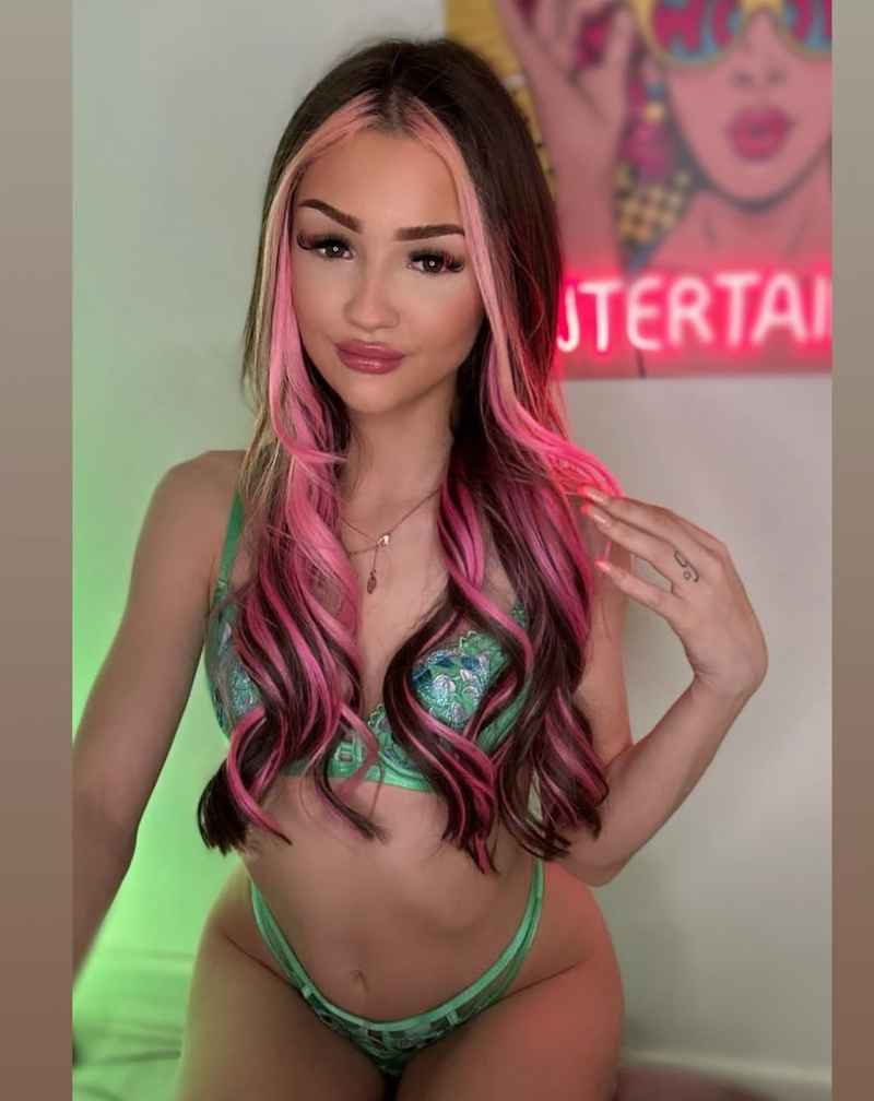 Holly - brunette