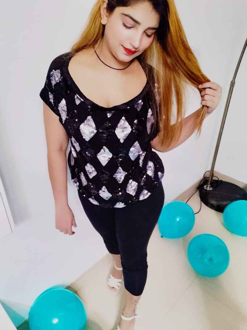 Clemence - mature companion
