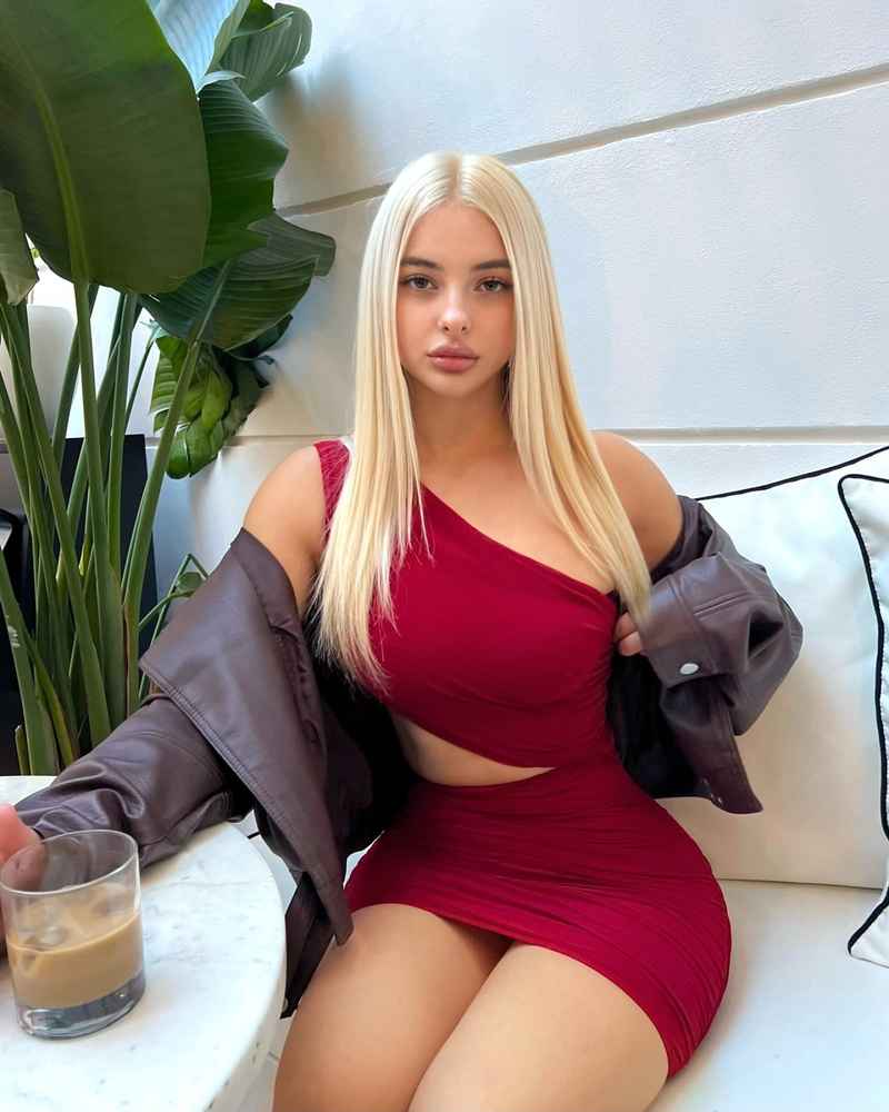 Eva - outcall available