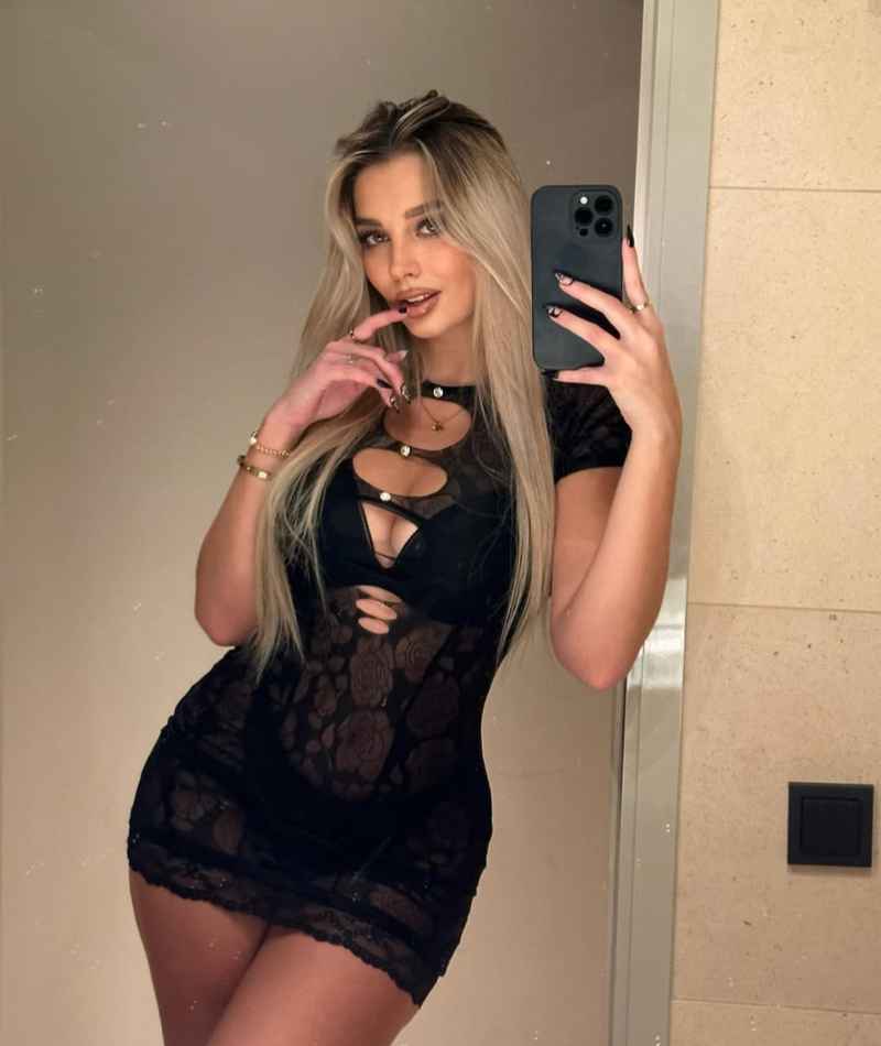 Zelie - outcall available