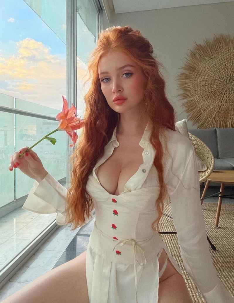 Karen - blonde