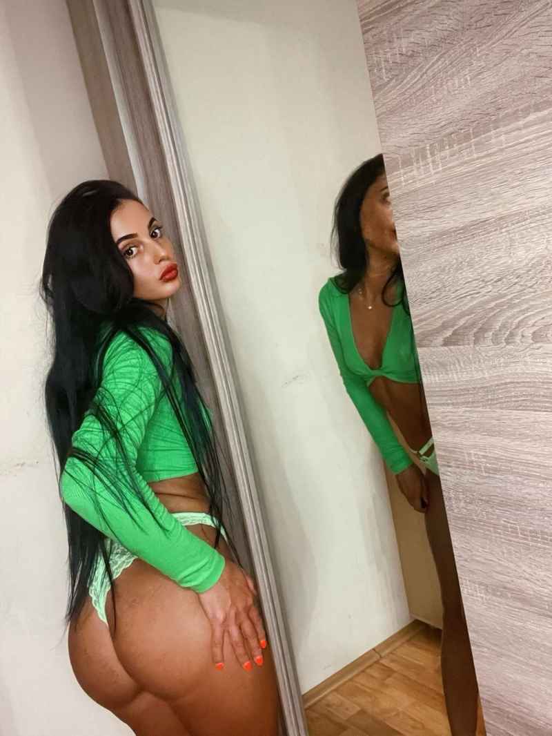 Ciara - discreet meetings