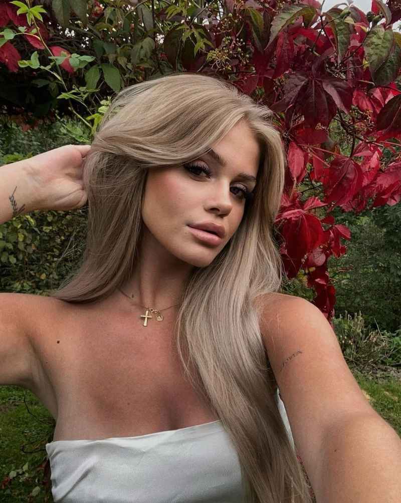 Marie - brunette