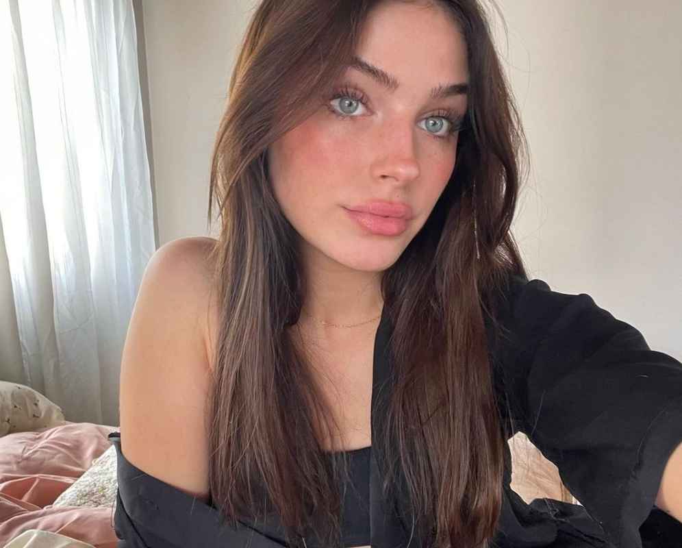 Flavie - independent companion