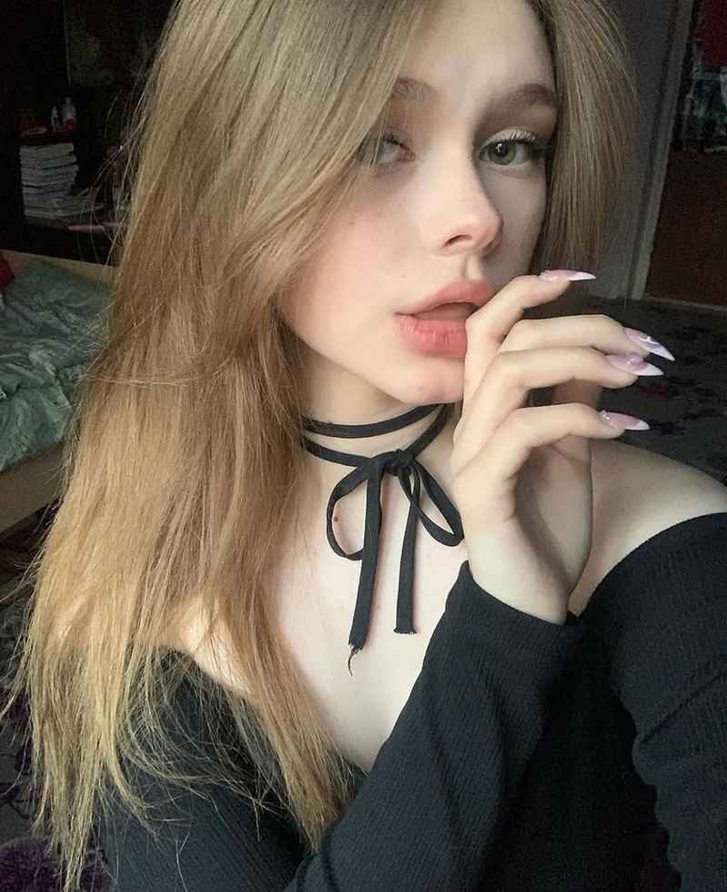 Kaia - outcall available