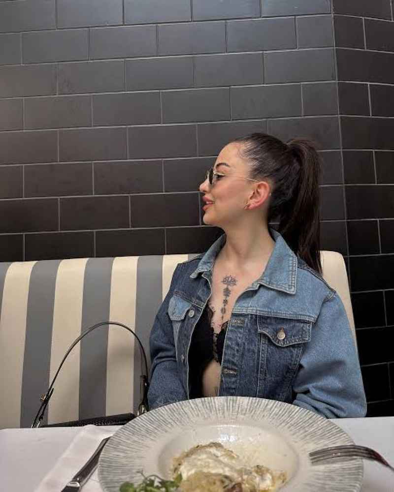 Jessica - discreet meetings