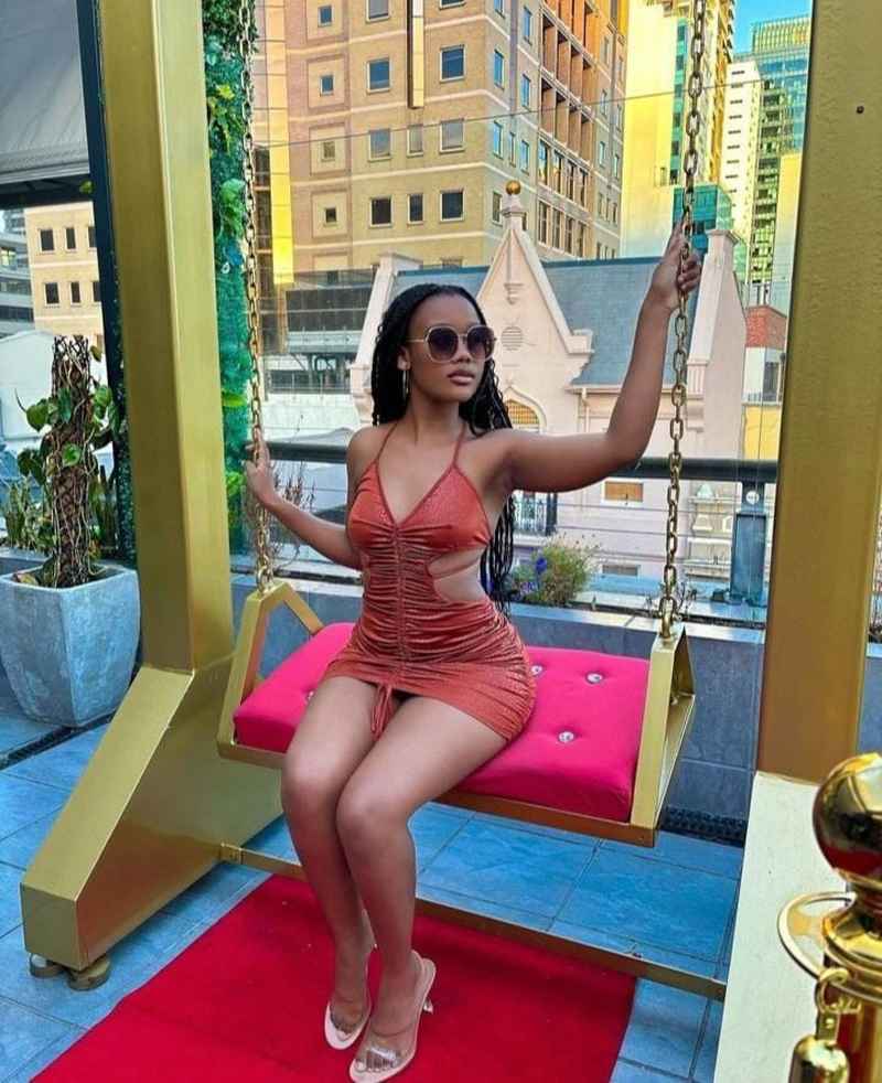 Carol - outcall available
