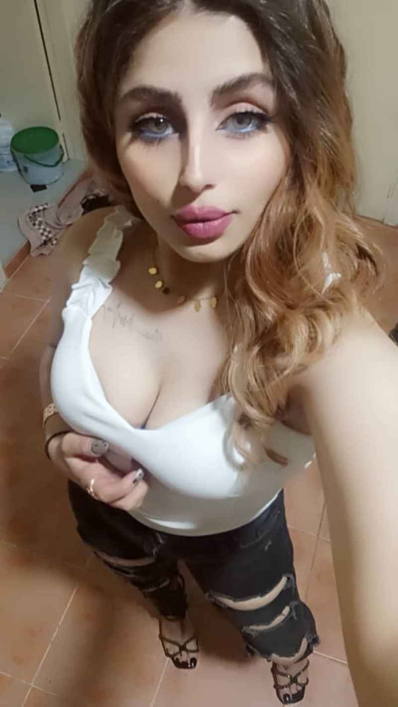 Georgia - mature companion