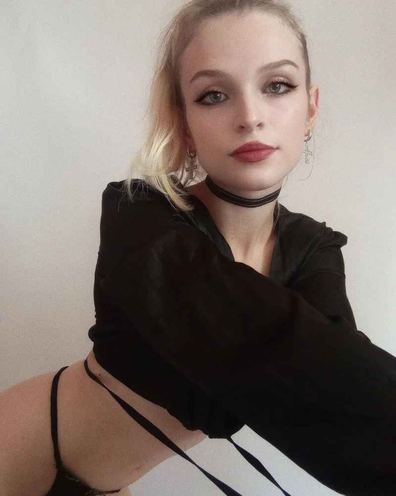 Zoe - GFE