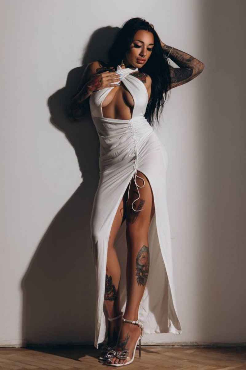 Nathalie - blonde