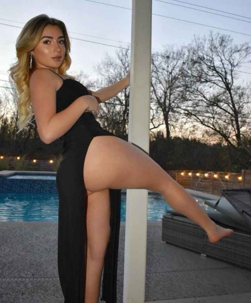 Laure - curvy