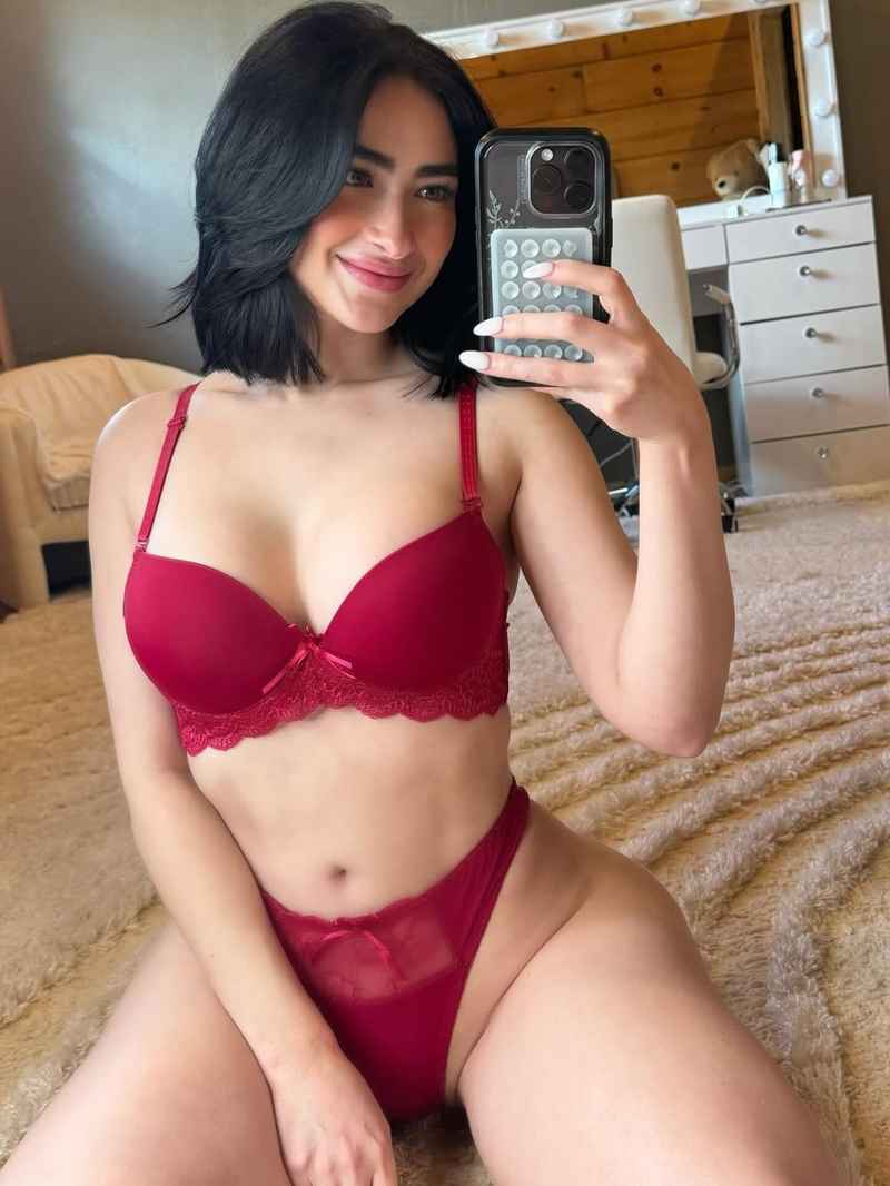 Charlotte - curvy