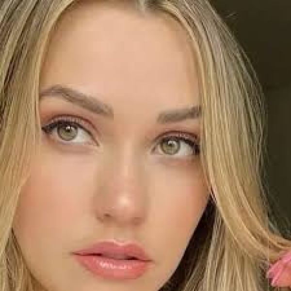 Doreen - outcall available