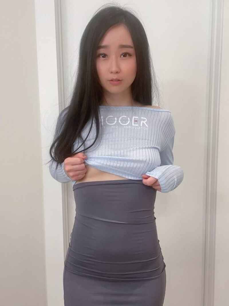 Chloe - incall tonight