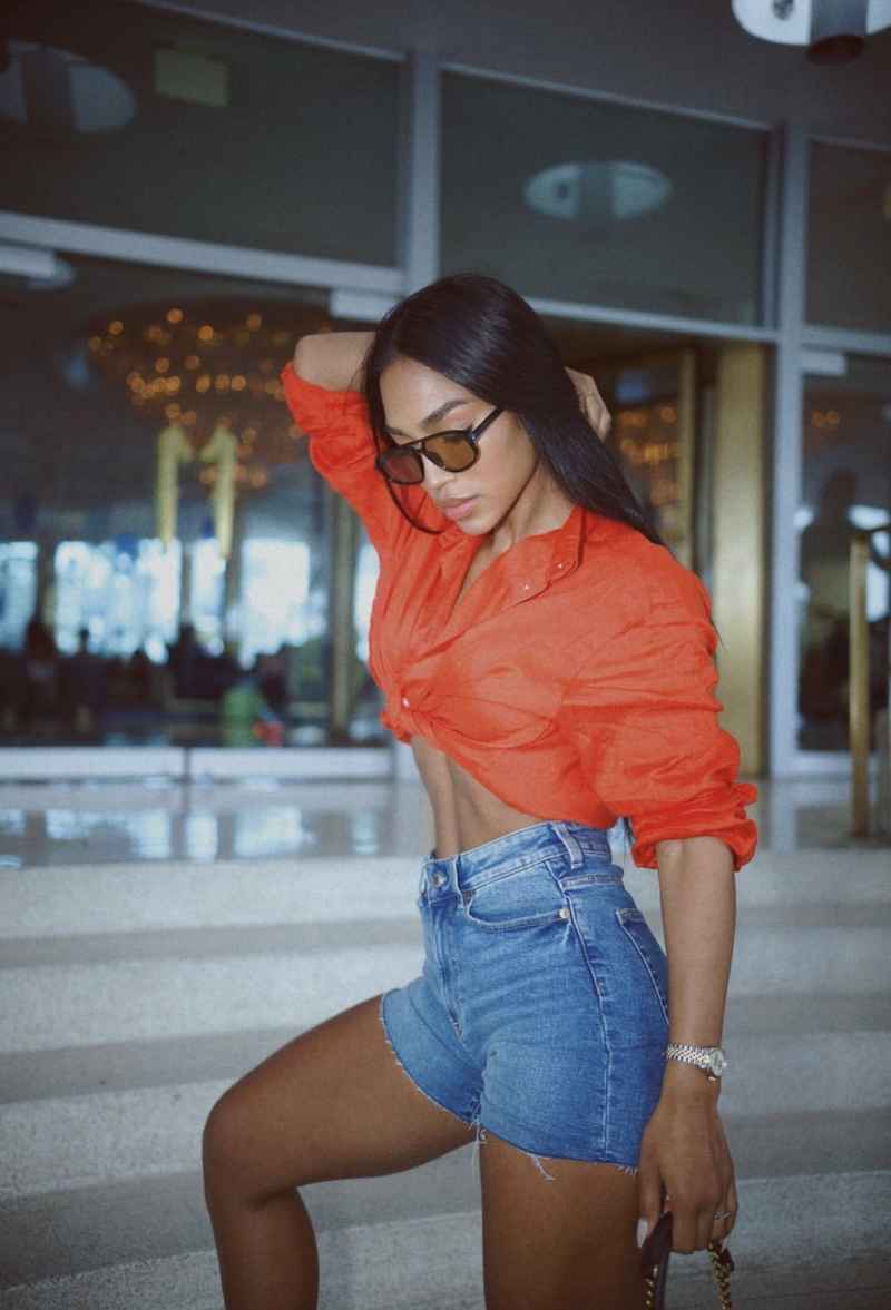 Felicite - local girl
